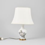 1172 1298 TABLE LAMP